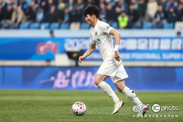 德国乙级联赛：圣保利 VS 海登海姆